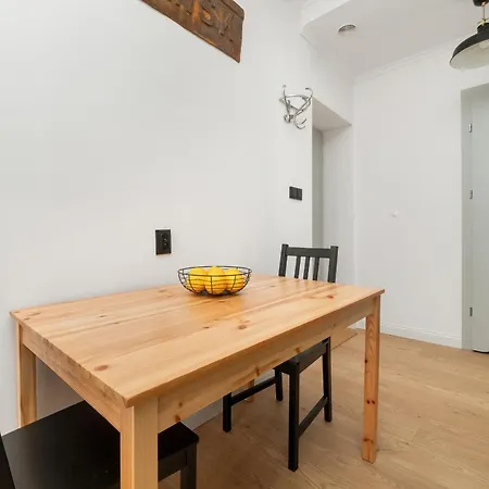 Przestronny Bialy Apartament Wrzeszcz By Renters *