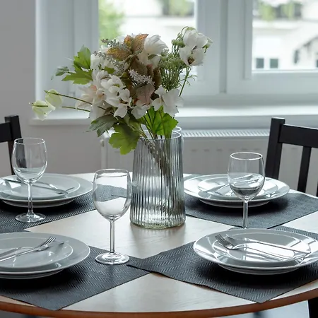 Przestronny Bialy Apartament Wrzeszcz By Renters *